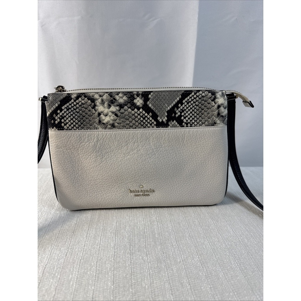 Kate Spade Leila Pebble Leather Triple Gusset Crossbody bag. Snakeskin